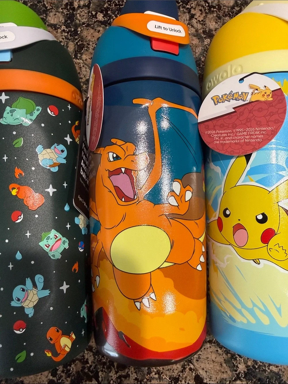Pokémon owala - Pikachu & Charizard Designs (Yellow, Orange, Blue, Green)